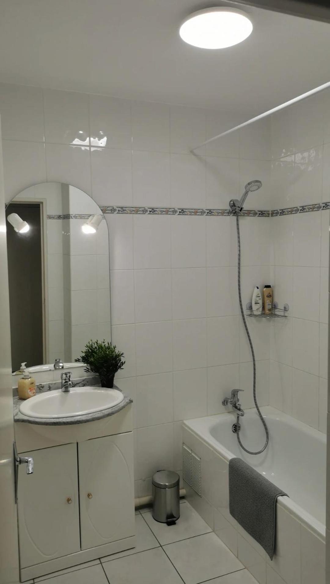 Appartement Refait A Neuf, Climatise Avec Vue Et Montagne, Avec Place De Parking Privative Saint-Cyprien (Pyrenees-Orientales)